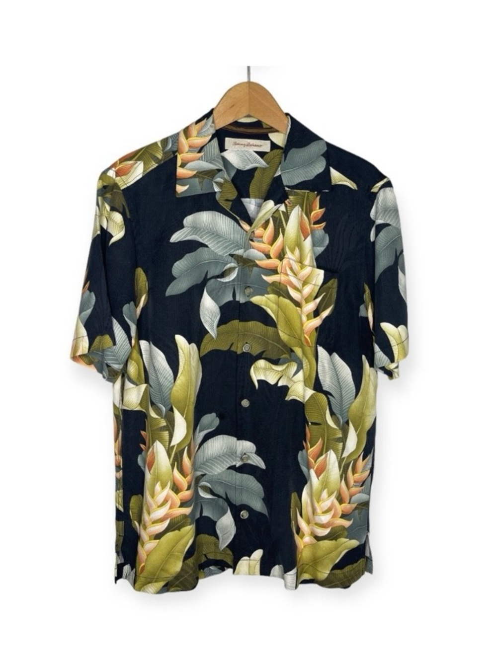 Tommy Bahama Silk Mens
Button Up T-Shirt Hawalian
Print Small